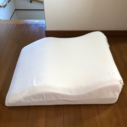 レッグピロー