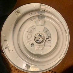 照明（電池蓋のツメ割れ有りのリモコン付）の画像