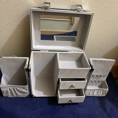 化粧品、ジュエリー入れ(ボックス)の画像