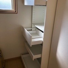 【お話中】IKEA 食器可動棚の画像