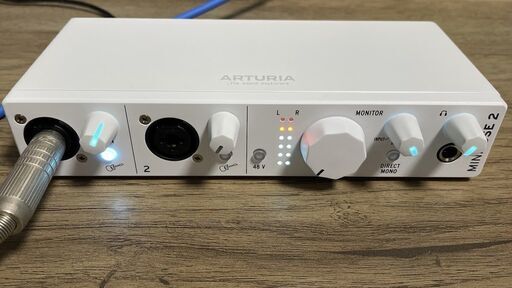 極美品! ARTURIA アートリア MINIFUSE 2 WH ホワイト USBオーディオIF MIDI端子有り