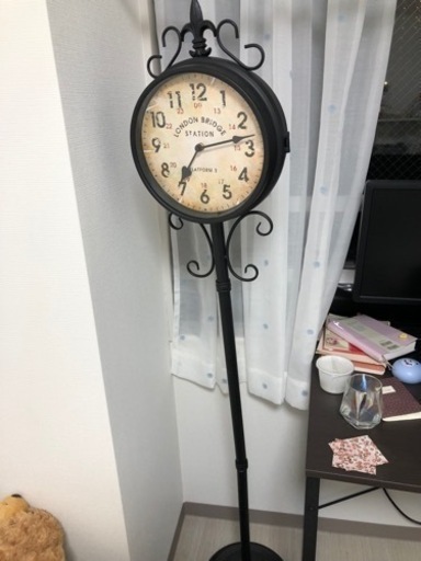 スタンド型時計(ブラック)