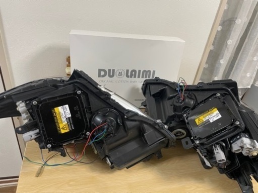 30 プリウス　HID 後期　ヘッドライト