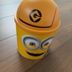 ミニオン　ゴミ箱　　美品
