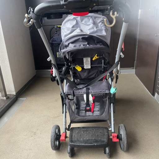 2人乗りベビーカー 背面式 縦型