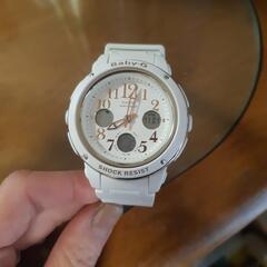 CASIO、Gショック、白　の画像