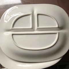 ニトリ大きめランチプレート4枚セットの画像