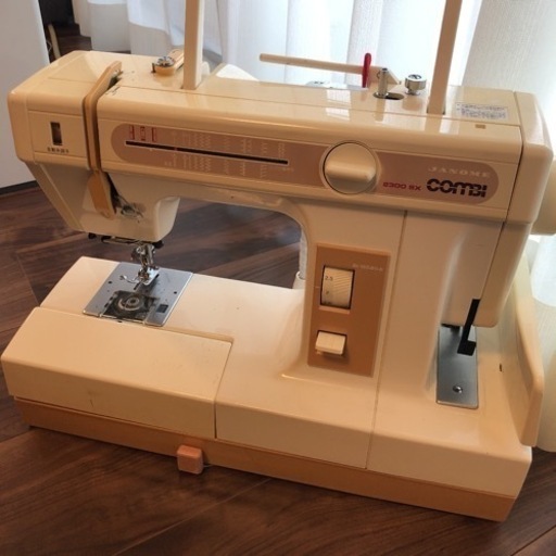 お話し中。ジャノメ ミシン、コンビ