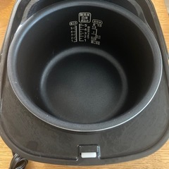 IRIS OHYAMA 炊飯器の画像