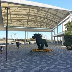 【土日祝限定】今話題の競馬場でのお仕事✨受付スタッフの募集の画像
