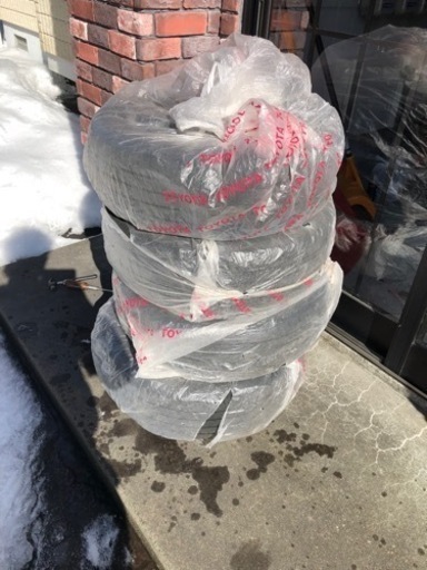 トヨタ純正　夏タイヤ　16インチ　205/60 ヴォクシー