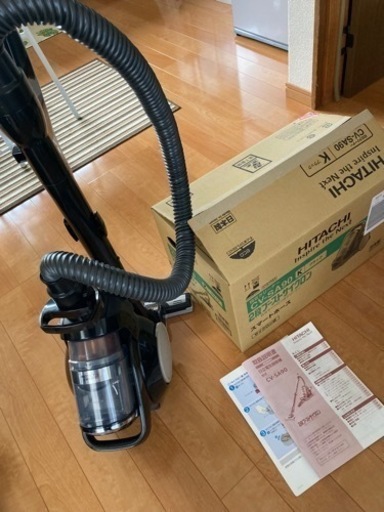 【美品】日立　２段ブーストサイクロン掃除機