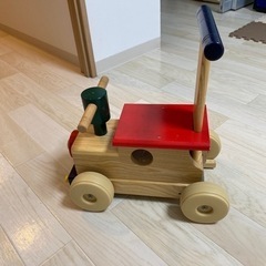 木製押し車、汽車の画像