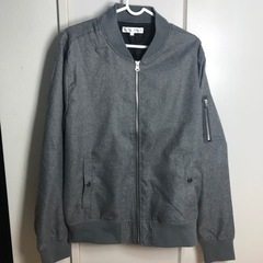 メンズ　グレーアウターの画像