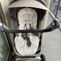 ストッケ　ベビーカー 