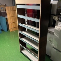 ● 大型の本棚の画像