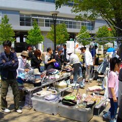 ◎２月２７日（日）「流山おおたかの森駅前広場」フリマ開催◎