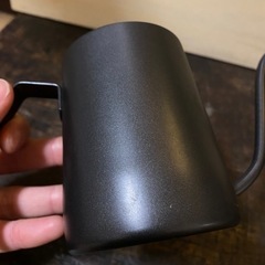シンプルで素敵。ニトリ　コーヒードリップケトル　黒　の画像