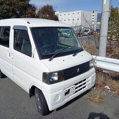 23年式ミニキャブバン経済的ＬＰＧ仕様　検査4年7月　ぼろです。3か月間現場でいかがですか。の画像