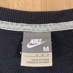 NIKE トレーナー　レディース　Mの画像