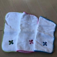 ✨未使用✨ガーゼハンカチタオル　3枚セット