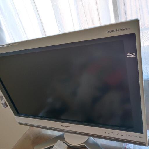 シャープ　テレビ　26型