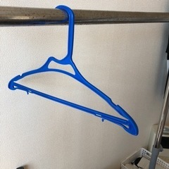 ハンガーラック！ハンガー10本付きの画像