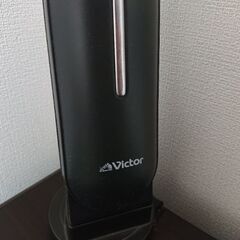 victorパソコンデスクスタンド付き値下げ！の画像