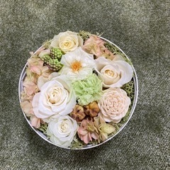 ※お譲り先決定※【ワンコイン】プリザードフラワー（ホワイト・ピンク・グリーン）【2月末まで】の画像