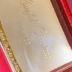THE   KISS  赤い収納ケースの画像