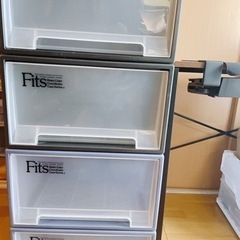 あげます フィッツ4個 クローゼット用