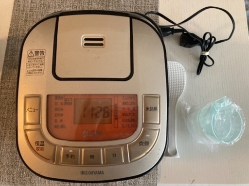 アイリス　炊飯器　17年製