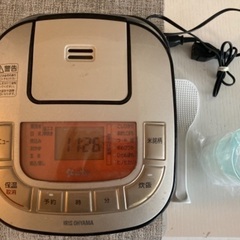 アイリス　炊飯器　17年製