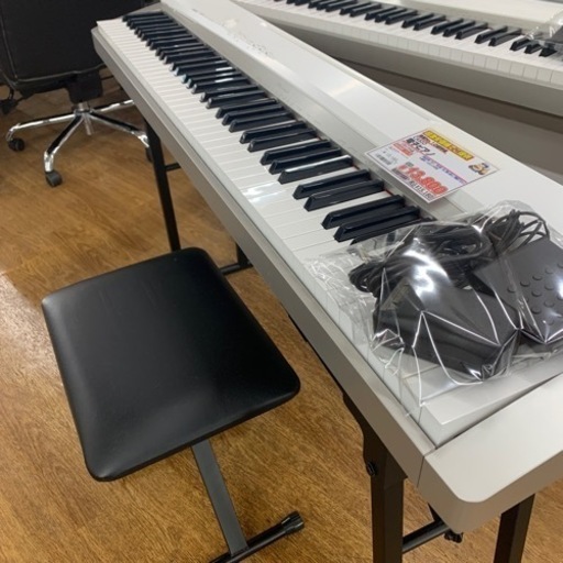 CASIO 電子ピアノ　PX-130【店頭取引限定】【中古品】早い者勝ち！?足立区近郊配送可能！