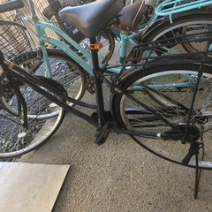 黒い自転車です。(シティーバイク)の画像