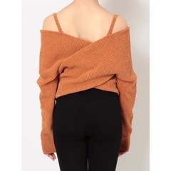 【新品】EMODA フロントクロスショートニット F ブラックの画像