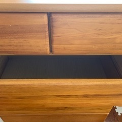 洋服ダンス　棚の画像