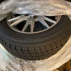 【2023/10/16までに受け取り可能な方限定】スタッドレスタイヤホイール付き4本セット（175/70R14）