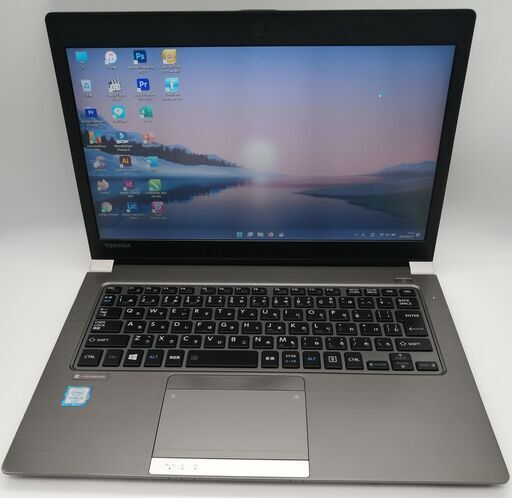 東芝ノートパソコン i5（中古）8GBのメモリ、SSD256GB,13.3画面、Intel HD Graphics 520、Windows11, Office2021, Photoshop2021, Illustrator2021,Corel2021,FilmoraX等.
