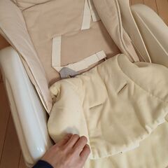 コンビ　電動ハイローチェアの画像