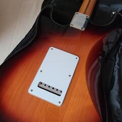 超美品　Fender Jimi Hendrix ストラトキャスター　リバースヘッド　3トーンサンバースト　アンプなどオマケ付きの画像