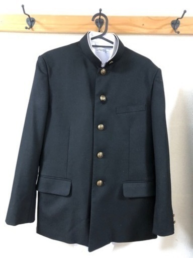埼玉県立北高等学校の男子制服165cm（校章付き美品）を売ります。