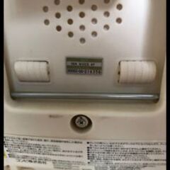コンビ　電動ハイローチェアの画像