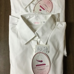 値下【タグ付き新品】白色レギュラーシャツ２枚セット １３号 形状...
