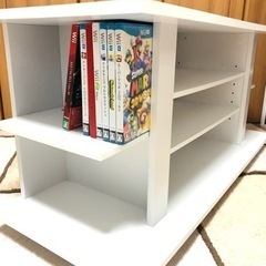 値下げしました！　キャスター付き　テレビ台　テレビボード　ホワイトの画像