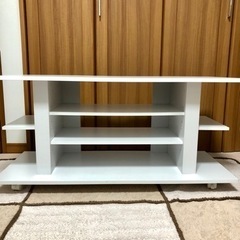 値下げしました！　キャスター付き　テレビ台　テレビボード　ホワイトの画像
