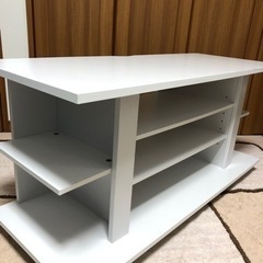 値下げしました！　キャスター付き　テレビ台　テレビボード　ホワイトの画像