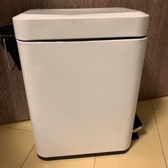 おしゃれゴミ箱の画像