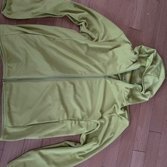 ユニクロ　パーカー