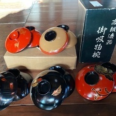 漆器お吸い物5個、小皿5枚